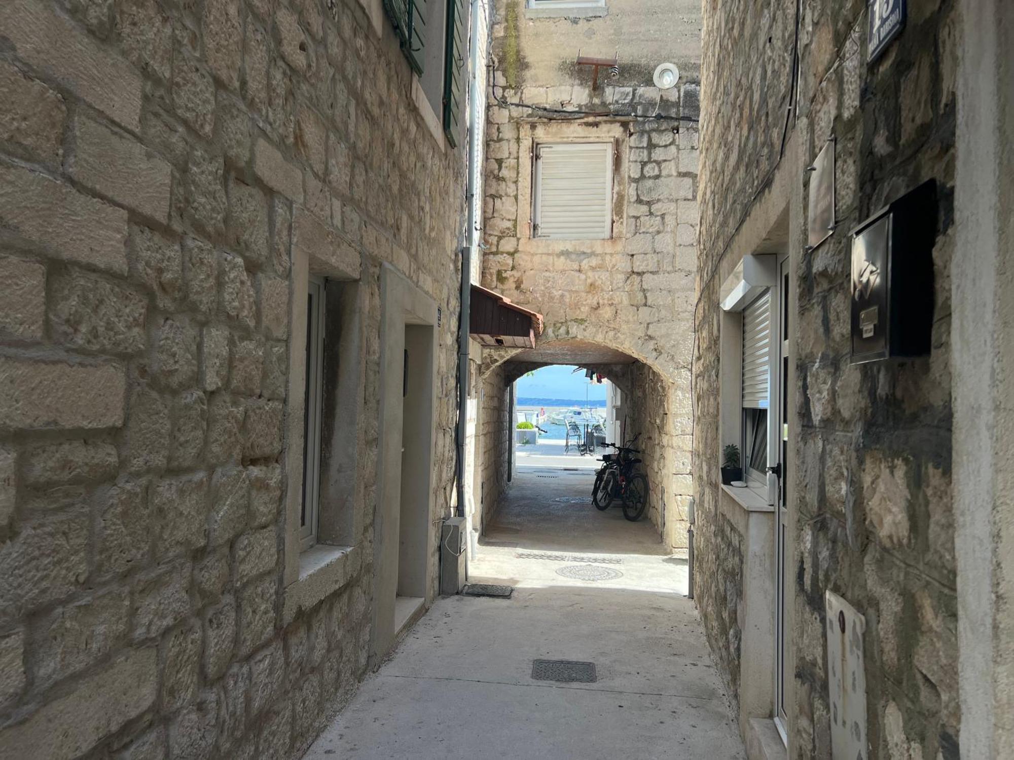 Apartman Lucijan Kaštela Exterior foto