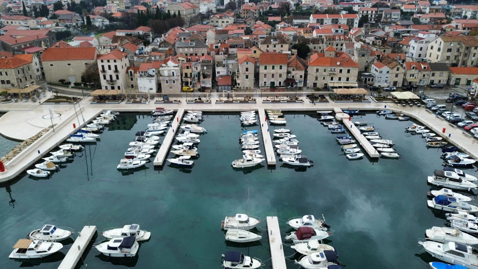 Apartman Lucijan Kaštela Exterior foto