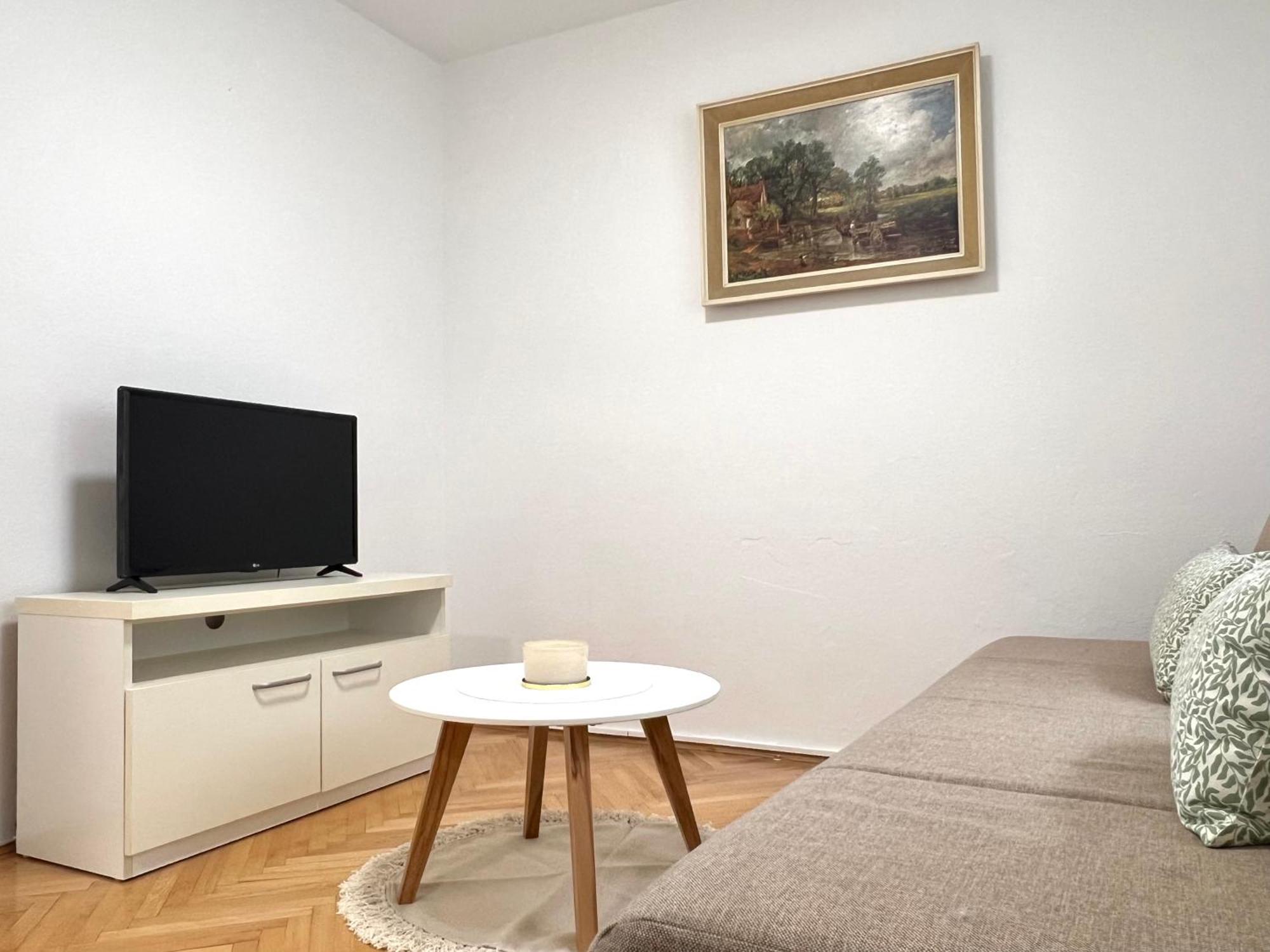 Apartman Lucijan Kaštela Exterior foto