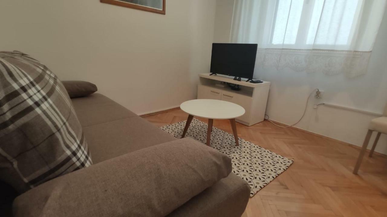 Apartman Lucijan Kaštela Exterior foto